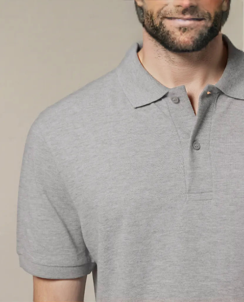 Polo de golf gris
